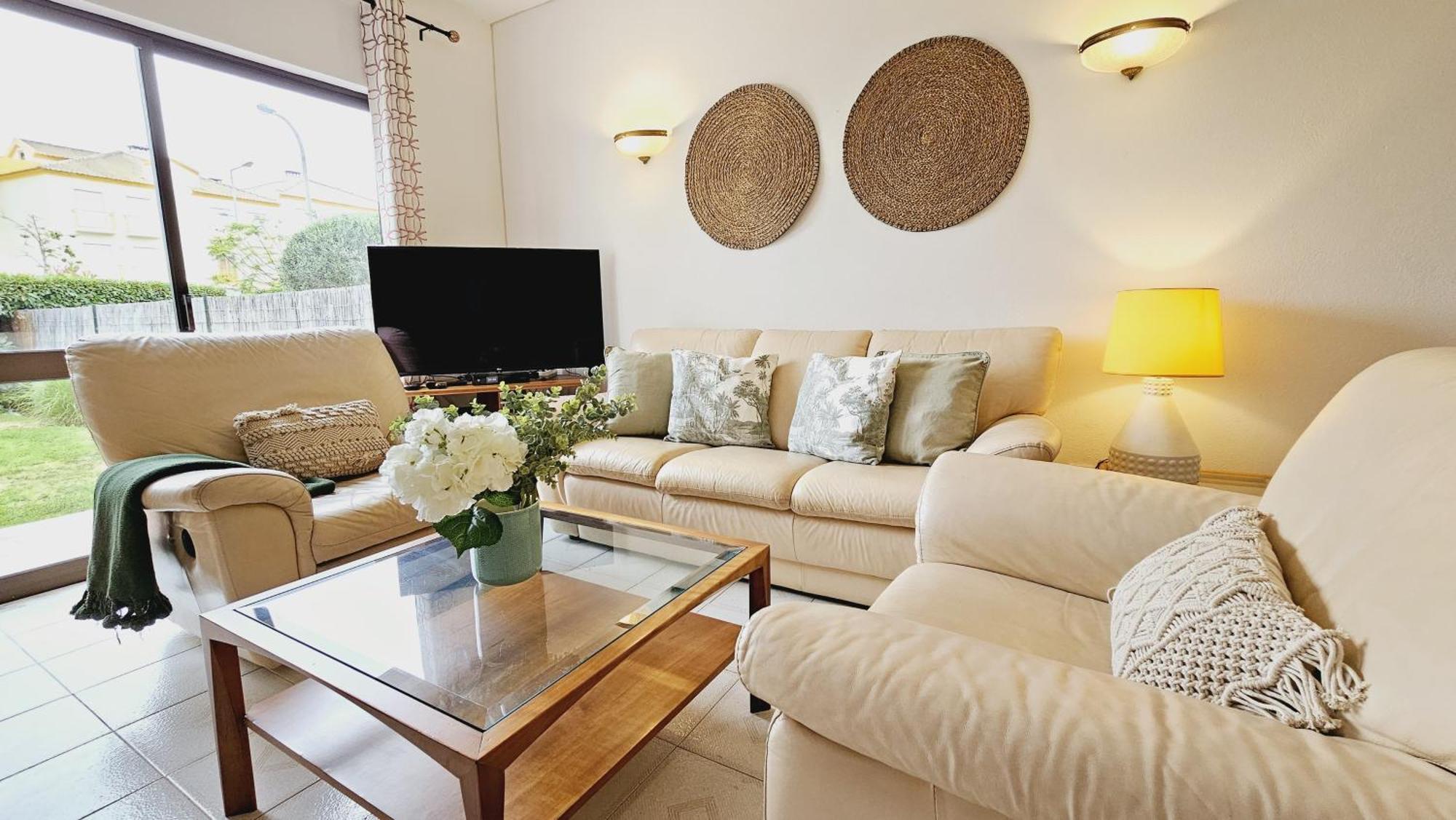 Villa charmosa junto à praia e à Marina de Vilamoura. Piscina. Wi-fi. Quarteira Extérieur photo