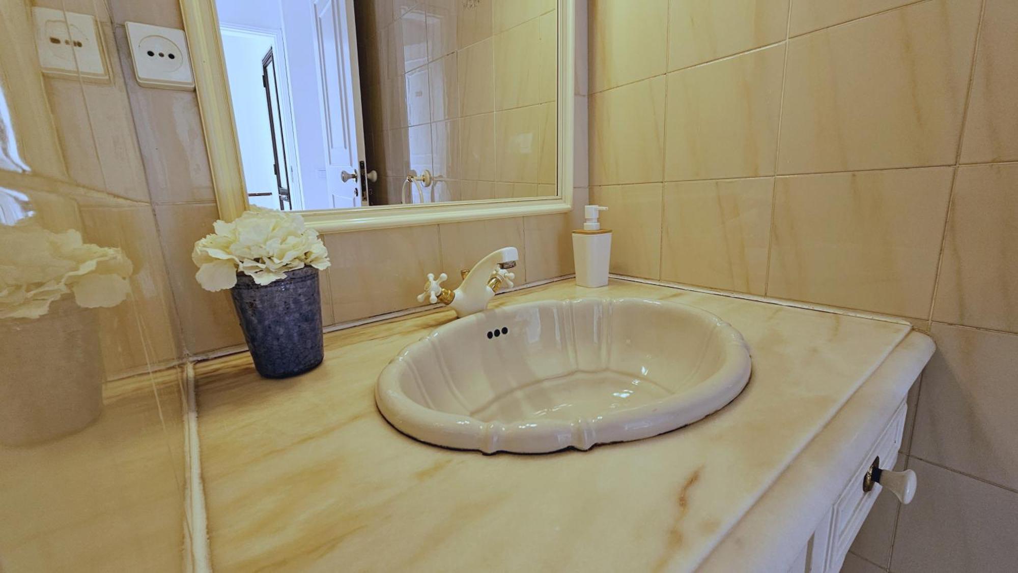 Villa charmosa junto à praia e à Marina de Vilamoura. Piscina. Wi-fi. Quarteira Extérieur photo