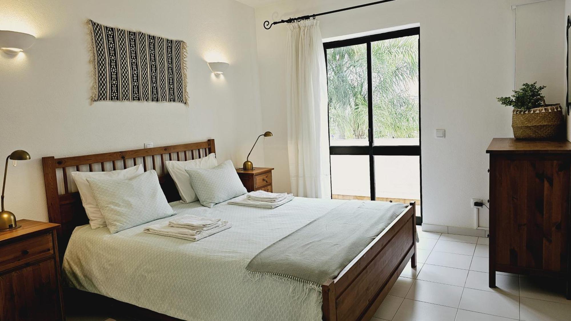 Villa charmosa junto à praia e à Marina de Vilamoura. Piscina. Wi-fi. Quarteira Extérieur photo
